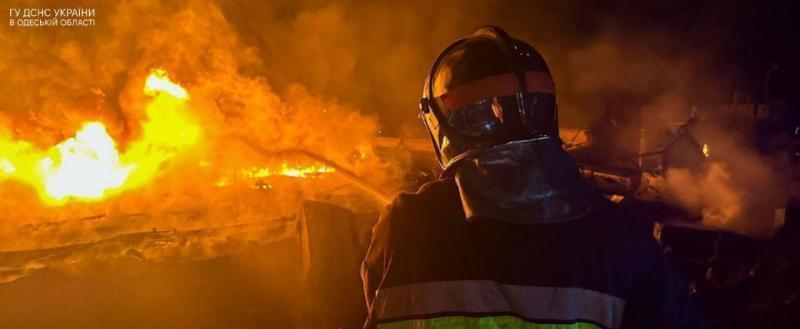Пожар в Одесской области после прилета 