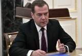 Медведев: у России все меньше выбора, кроме прямого конфликта с НАТО