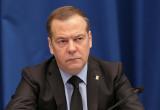 Медведев ответил на пост Илона Маска про военные базы США