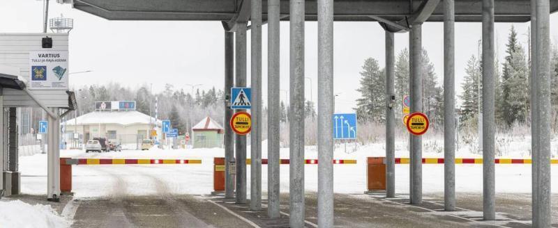 Песков прокомментировал решение Финляндии закрыть всю границу с Россией
