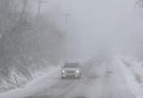 На дорогах Беларуси сложные условия: дорожников наказывают за неубранный снег