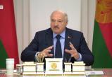 Лукашенко: Запад забрасывает в Беларусь агентов-террористов