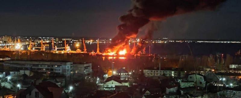 ВСУ обстреляли российский корабль «Новочеркасск» в Феодосии