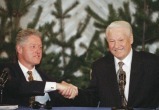 Ельцин говорил Клинтону, что Россия первой должна быть в НАТО - рассекреченные документы