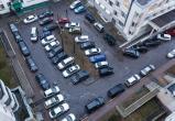 Сколько машин может парковать одна семья во дворе многоэтажки?