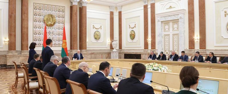 Лукашенко рассказал, как бороться с фейками и искусственным интеллектом