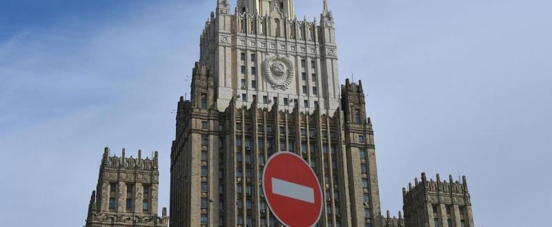 Российских дипломатов вызвали в МИД Эстонии, Литвы и Латвии из-за розыска чиновников