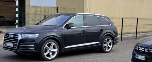 Первый авто с российскими номерами задержали в Литве - Audi Q7 отдадут Украине
