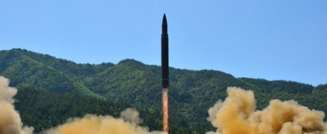 КНДР запустила две ракеты в сторону Японии