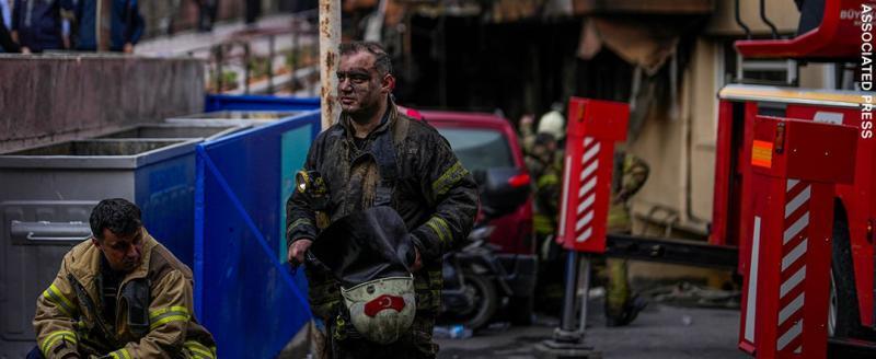 29 человек погибли из-за пожара в развлекательном центре Стамбула