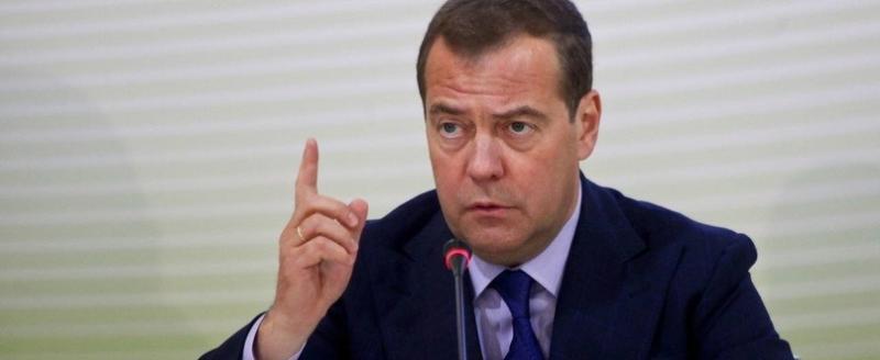 Медведев призвал давать премию за каждого убитого натовца в Украине
