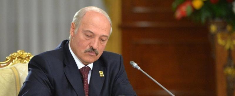 Лукашенко провел кадровые перестановки в руководстве армии и Военной академии