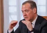 Макрон и другие западные руководители - спонсоры теракта в «Крокусе», заявил Медведев