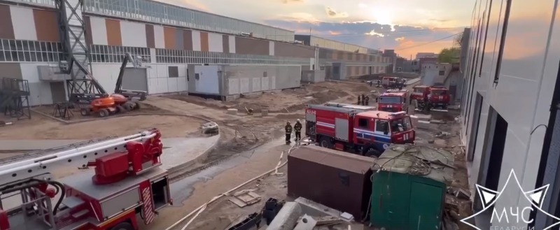 В Минске спасатели потушили пожар на велозаводе