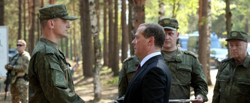 Россия добьется победы в ближайшем будущем – Медведев