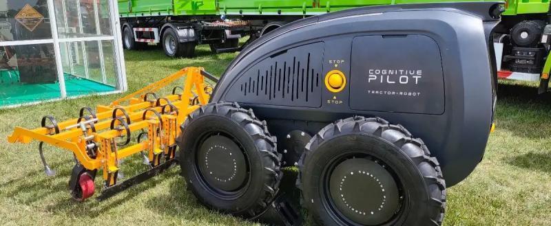 Беспилотный мини-трактор без кабины выпустят в России