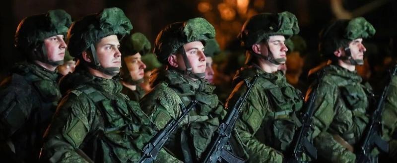 Путин назвал число российских военных, находящихся на фронте в Украине