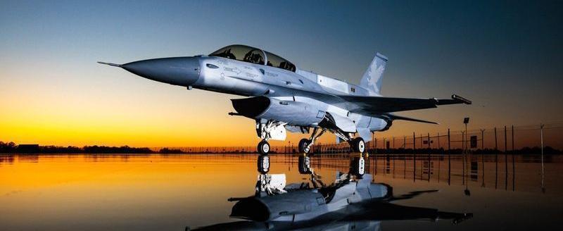 США намеренно затягивают обучение украинцев на F-16 – депутат Рады