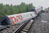 Тела трех погибших обнаружили после крушения поезда в Коми