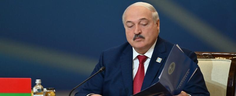 Лукашенко предложил ограничить использование доллара в ШОС