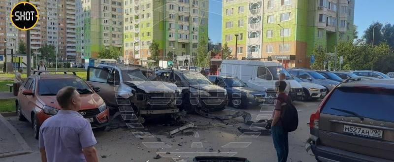 Оторвало ступни, порезало лицо: в Москве взорвался автомобиль с людьми