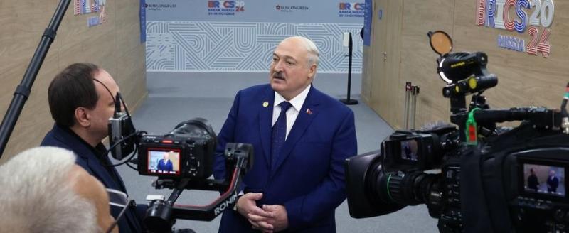 Лукашенко оценил план победы Зеленского