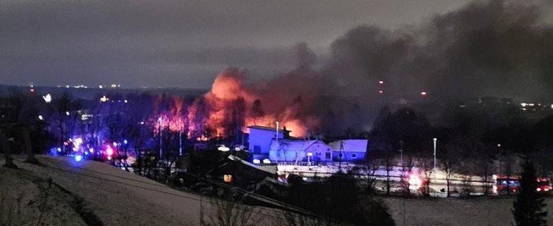 Самолет упал на жилой дом в Вильнюсе