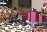 Парламент Южной Кореи не смог объявить импичмент президенту