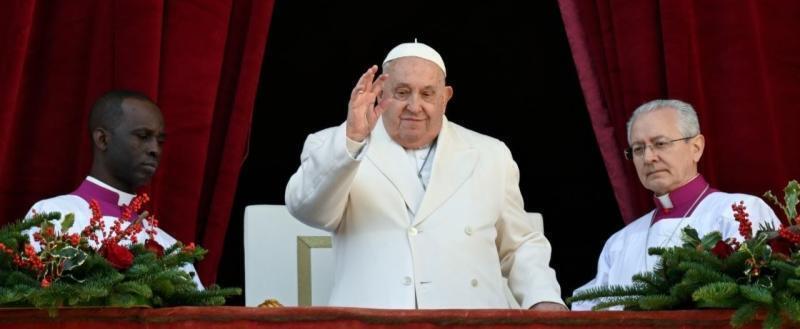 Папа Римский призвал ко всеобщему примирению в рождественском послании