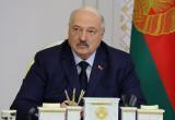 Лукашенко потребовал чиновников усилить контроль за частниками