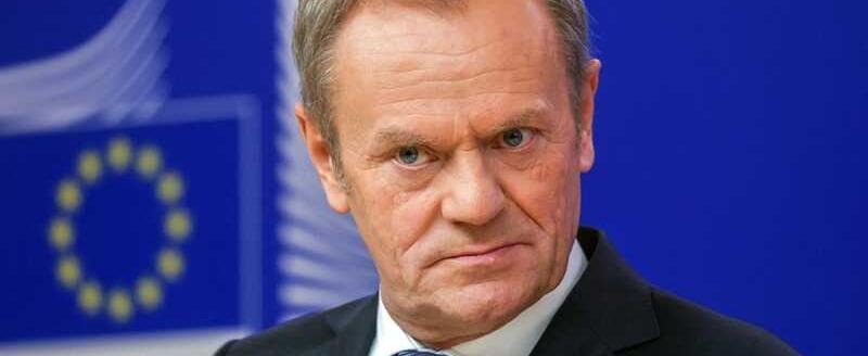 Туск обвинил Навроцкого в поддержке условий Кремля по Украине