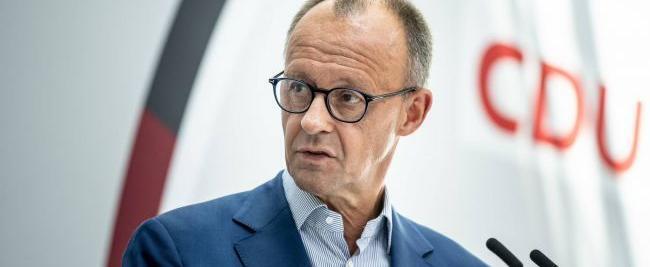 Германия поможет Зеленскому разработать дальнобойное средство поражения