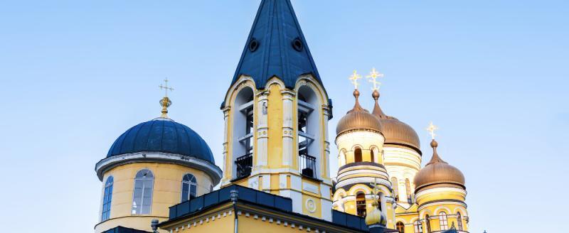Священники объяснили, связана ли бедность с грехами человека