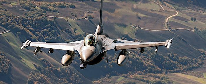 В Польше на репетиции авиашоу разбился истребитель F-16: пилот погиб