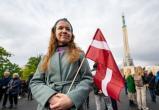 Латвия обязала сотни россиян покинуть страну Латвия обязала сотни россиян покинуть страну