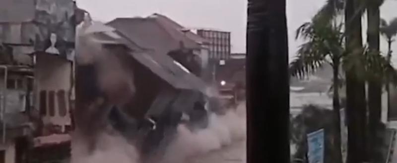 Сильные ливни вызвали масштабное наводнение на Бали