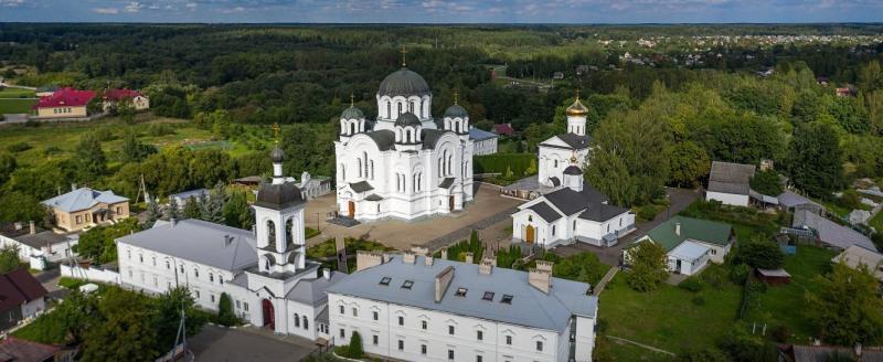 В Беларуси зависимость от гаджетов лечат «монастырингом»