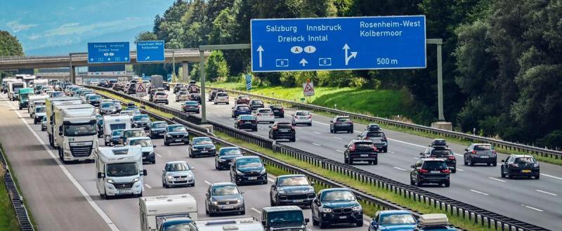 “Лихие 90-е” возвращаются? В Баварии ограбили автобус на трассе