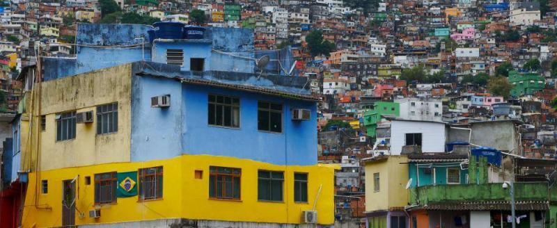 Бразилия в огне: более 60 человек погибли в столкновениях полиции с «Красной командой»