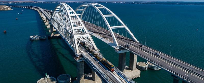 Каким автомобилям запретят проезд по Крымскому мосту