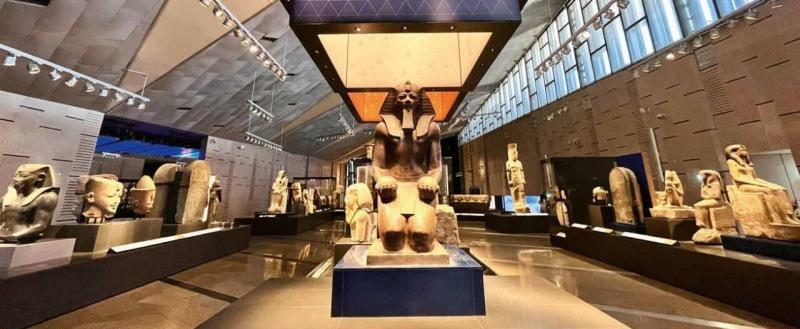 В Египте открылся крупнейший музей древностей с сокровищами Тутанхамона