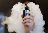 За курение вейпов грозят штраф и общественные работы