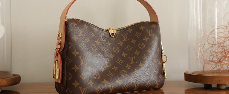 Подарок из Парижа обернулся сюрпризом для брестчанки