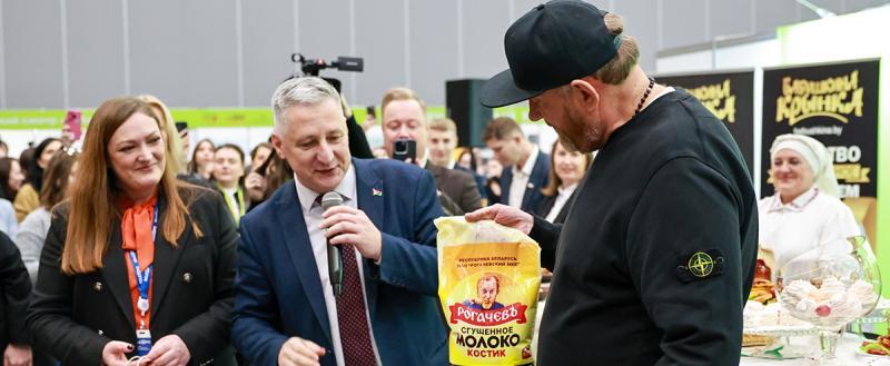 Константин Ивлев восхитился белорусской кухней на PRODEXPO-2025