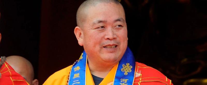 В Китае арестовали бывшего настоятеля Шаолиня по подозрению в коррупции