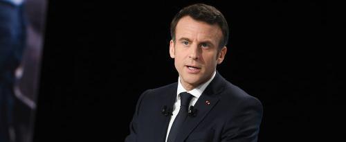 Макрон: Франция не будет отправлять молодежь на Украину