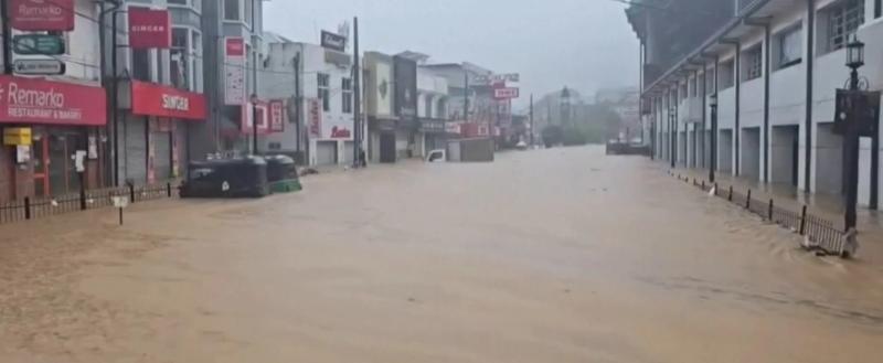 Циклон «Дитвах» на Шри-Ланке: 56 погибших, тысячи российских туристов заблокированы