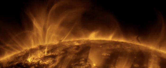 Солнце выбросило новую вспышку X-класса: ученые фиксируют аномальную активность звезды