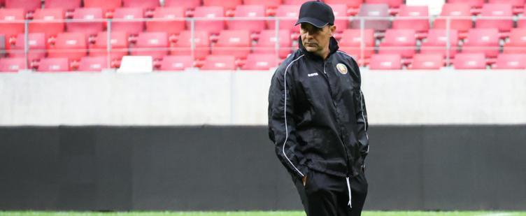 Карлос Алос покинул пост главного тренера сборной Беларуси по футболу