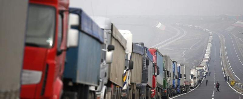 Литва просит пересчитать застрявшие в Беларуси фуры на фоне угрозы протестов перевозчиков